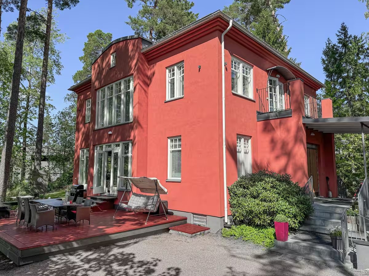 The villa — Villa Solhalla