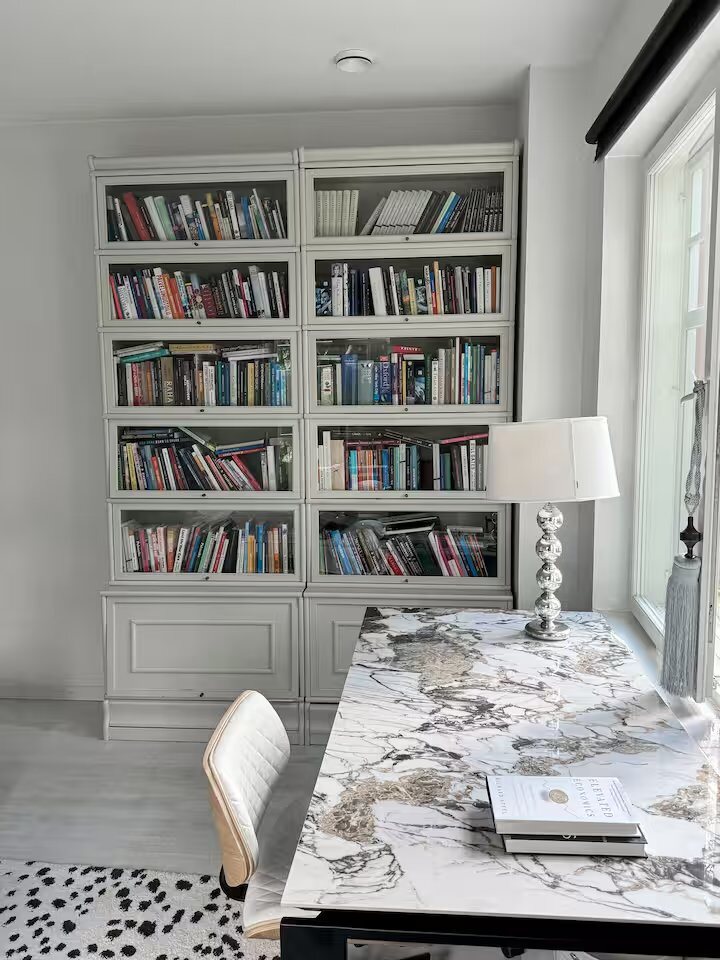 Bedroom & workspace — Villa Solhalla